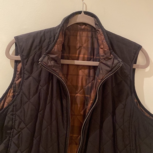 Double Sided Vest - Picture 2 of 10